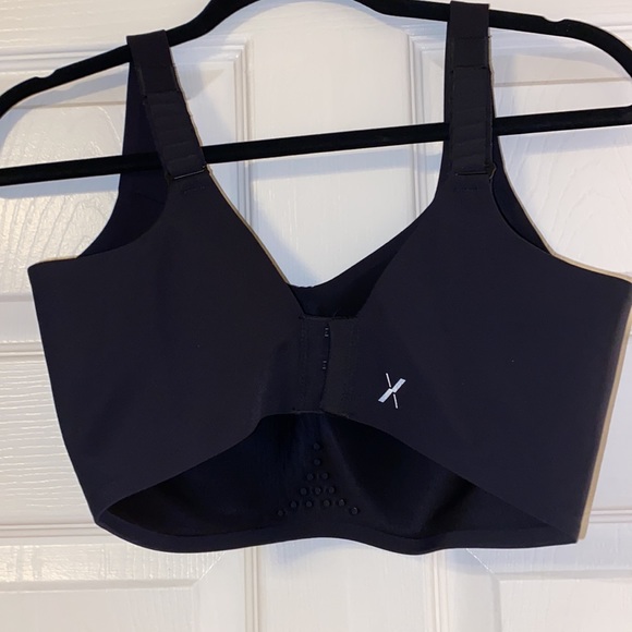 Knix Catalyst bra size 6+ - Picture 2 of 4